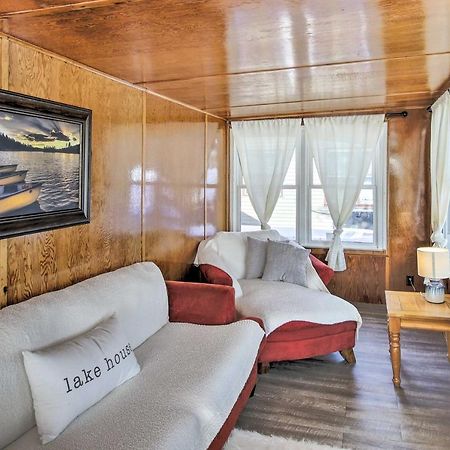 Quaint And Pet-Friendly Cabin On Shawano Lake! Exteriér fotografie