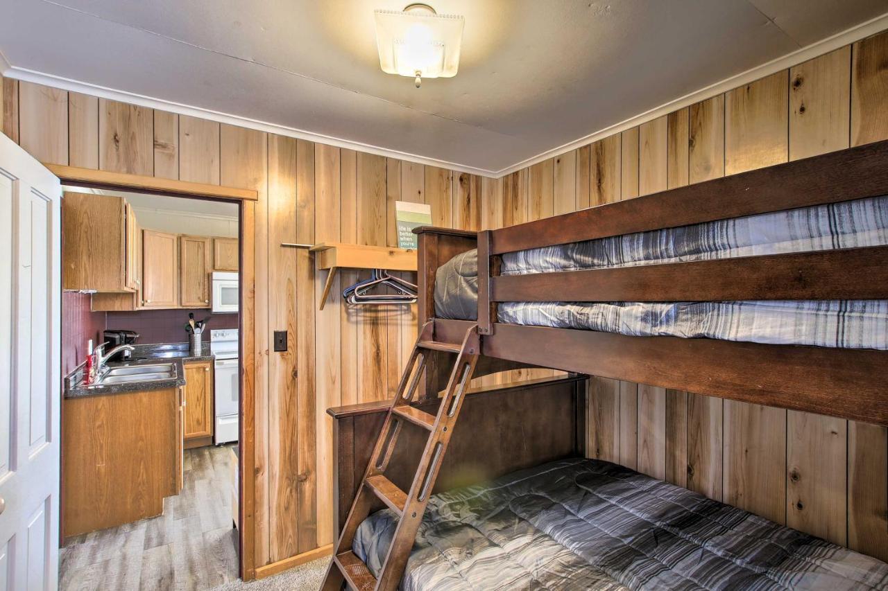 Quaint And Pet-Friendly Cabin On Shawano Lake! Exteriér fotografie